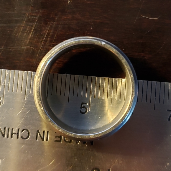 Mens titanium wedding band with diamonds - Picture 4 of 4